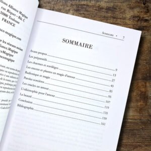 Charmes d’amour – La magie à l’usage de l’amour, de la beauté et du foyer