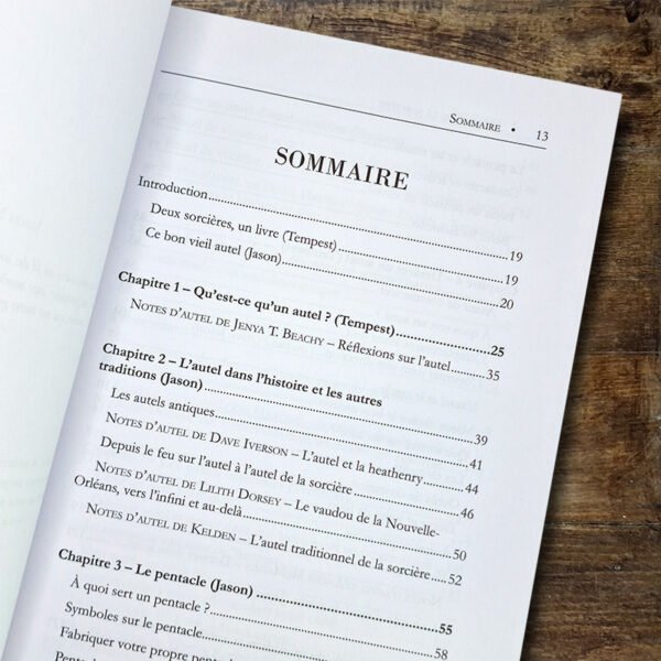 L'Autel de la Sorcière - L'artisanat, la tradition et la magie de l'espace sacré – Image 2