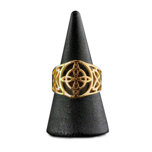Bague Nœud de sorcière dorée taille 8